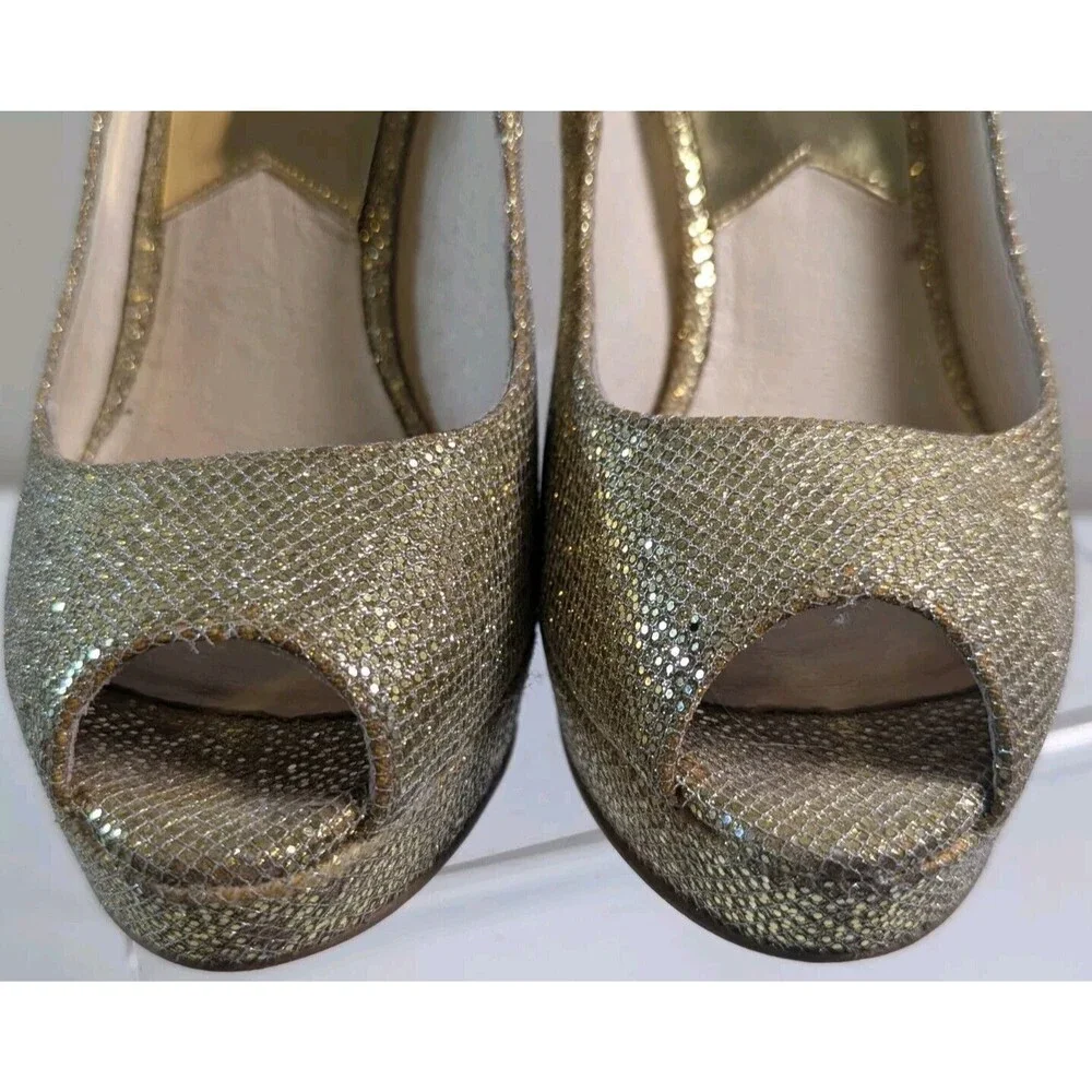 Michael Kors York Platform Gold Metallic Leather Size - 6M